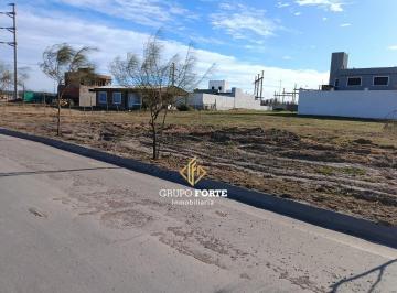 Terreno · 609m² · Lote en Docta Av