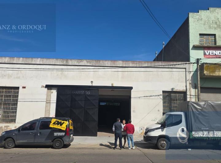 Local comercial · 322m²