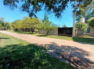 Casa · 82m² · 3 Ambientes · 2 Cocheras · Oportunidad Casa en Venta + Terreno en Villa del Prado!