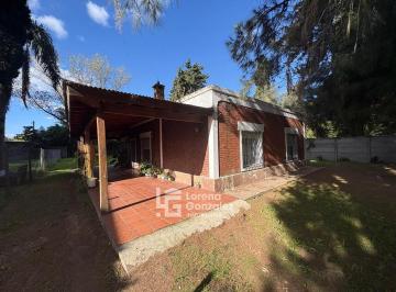 Casa · 222m² · 4 Ambientes · 4 Cocheras · Casa en Venta Escobar, Tres Dorm.