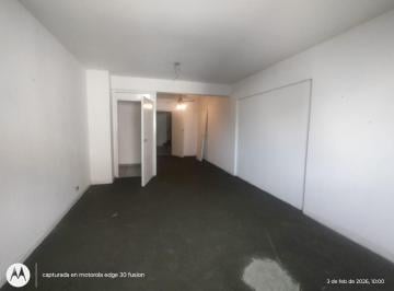 Oficina comercial · 32m² · Oficina en Alquiler – Avellaneda Centro, Maipú 96 Avellaneda