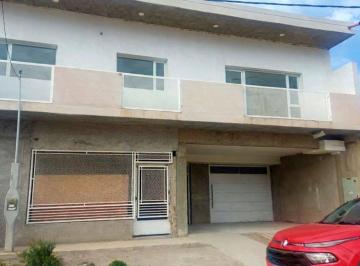 PH · 104m² · 4 Ambientes · 1 Cochera · Alquiler 2 Dorm., Altos de Alberdi