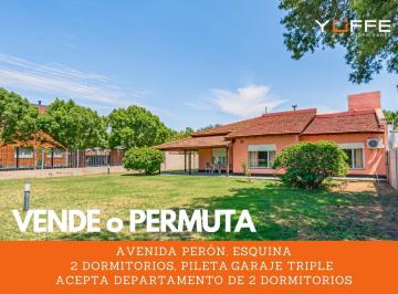 Quinta vacacional · 200m² · 6 Ambientes · 3 Cocheras · Quinta en Inti Hué