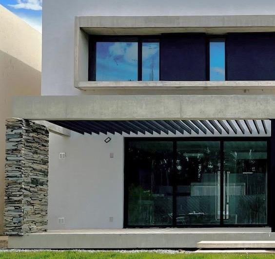 Casa · 225m² · 3 Dormitorios