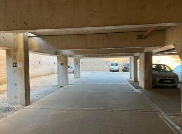 Garage · 1 Cochera · Cochera en Esc. - Centro