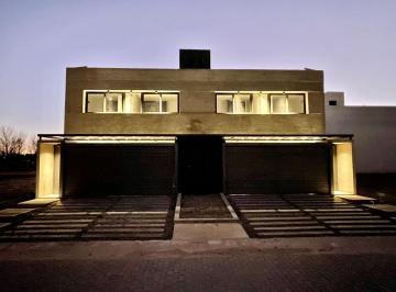 PH · 140m² · 4 Ambientes · 2 Cocheras · Moderno Duplex en Acquavista - 3 Dorm. - Luminoso - Posesión Inmediata