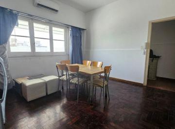 Departamento · 81m² · 3 Ambientes · Venta Departamento 3 Ambientes Centro Castelar
