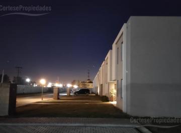 Casa · 104m² · Casa - Garin