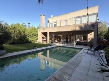Casa · 360m² · 5 Ambientes · 2 Cocheras · Casa 5 Ambientes en Alquiler en Fincas de Hudson