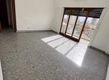 Departamento · 63m² · 3 Ambientes · 1 Cochera · Departamento en Mataderos