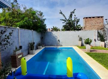 Casa de 4 ambientes, Ciudad de Santa Fe · Se Vende Casa!pileta, asador 3 Dorm..