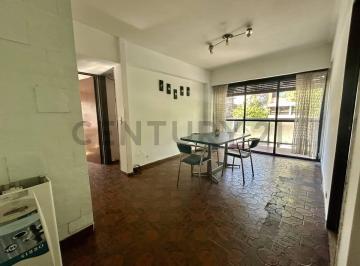 Departamento · 45m² · 3 Ambientes · Venta Depto 3 Ambientes con Doble Balcon en Flores