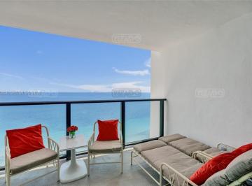 Departamento · 130m² · 3 Ambientes · 1 Cochera · Departamento en Venta en Hollywood, Miami, Florida