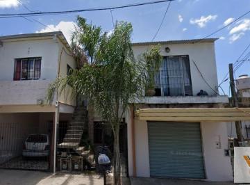 Casa · 265m² · 9 Ambientes · Casa en Venta - 2 Dorm. 2 Baños - 330 m² - Gonzalez Catán
