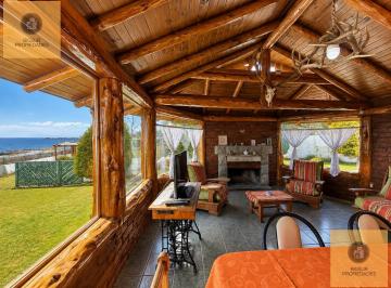Casa · 70m² · 4 Ambientes · 1 Cochera · Casa en Alquiler Permanente