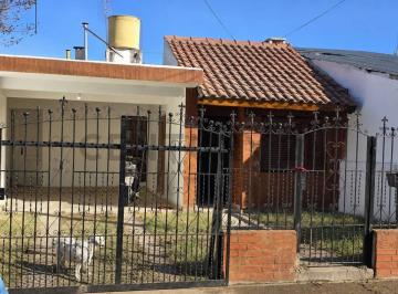 Casa · 150m² · Casa de 2 Dorm. en Villa Adela