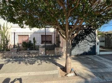 Casa · 127m² · 6 Ambientes · 1 Cochera · Venta Casa Bº Yofre Norte
