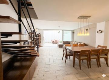 PH · 149m² · 5 Ambientes · 1 Cochera · Venta Triplex en Chacarita