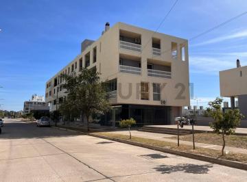 Local comercial · 140m² · 1 Ambiente · 2 Cocheras · Venta Local Comercial 140 m Barrio Liceo Procrear
