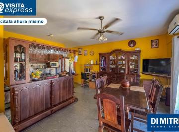 Living Comedor · La Boca Depto 3 Amb con Balcon Apto Credito