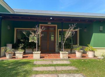 Casa de 6 ambientes, Luján · Casa con 504 m² y 3 Dorm. en Venta en Las Chacras de Open Door