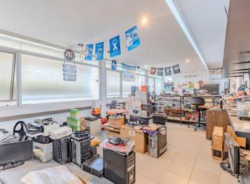 Local comercial · 100m² · 1 Cochera · Local en Venta en La Plata con Cochera