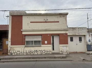 Casa de 6 ambientes, Bahía Blanca · Casa en Venta, Maipu 1742