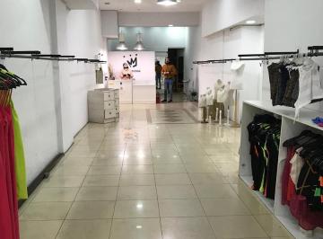 Local comercial · 100m² · 4 Ambientes · Local - Once