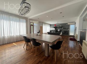 Casa · 242m² · 4 Ambientes · 4 Cocheras · Casa en Venta / Alquile Temp. - Parque Leloir Altos del Sol - Acepta Permuta