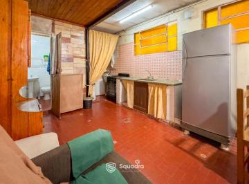 Casa · 41m² · 4 Ambientes · 1 Cochera · Pago de Los Arroyos Al 6300