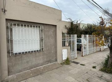 Casa de 4 ambientes, Bahía Blanca · Casa + Funcional en Venta, Pasaje Calvento 350