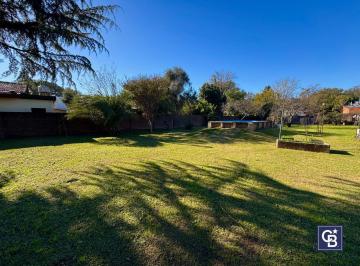 Terreno · 972m² · Venta de Lote con Pileta en Zona Céntrica de Belen de Escobar