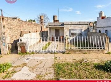 Casa de 3 ambientes, Morón · Casa Tres Ambientes PH Ideal Para Modernizar en Haedo