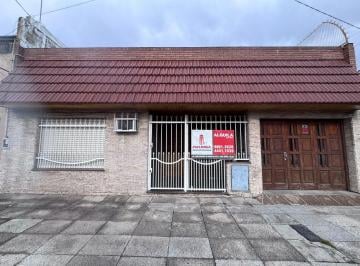 Casa de 3 ambientes, La Matanza · Importante Casa de 3 Ambientes en Alquier