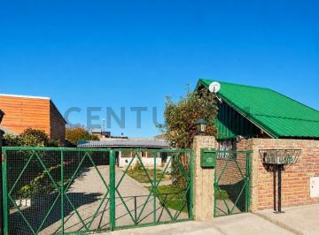 Casa · 130m² · 6 Ambientes · 1 Cochera · Casa en Venta