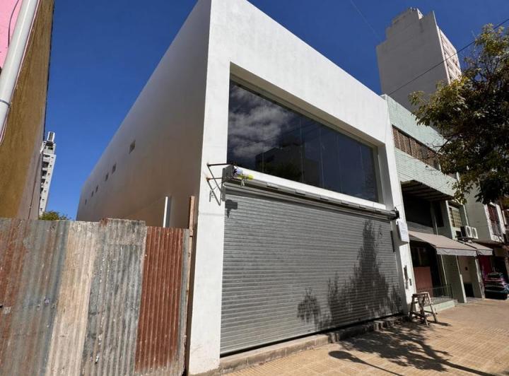 Local comercial · 217m² · 3 Ambientes