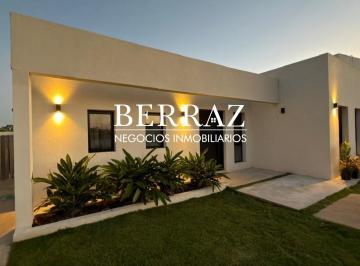 Casa · 135m² · 4 Ambientes · 1 Cochera · Casa Venta 4 Ambientes Barrio San Ramiro Lote de 585 m² Pilar del Este