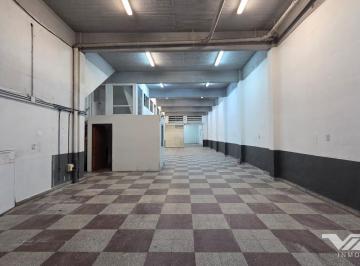 Bodega-Galpón · 380m² · En Alquiler Galpón/local 380 m² Sobre Mitre a m de Caba - Villa Martelli