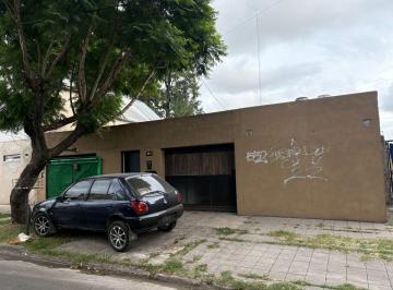 Casa de 3 ambientes, Almirante Brown · 2 Casas en Venta