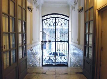 Oficina comercial · 503m² · 9 Ambientes · 500 m² Destino Vivienda o Comercial en Zona Centro/ Congreso