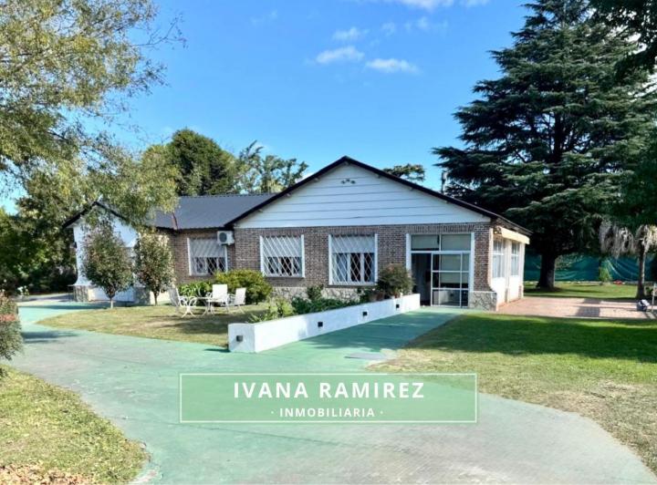 Casa · 2220m² · 5 Ambientes