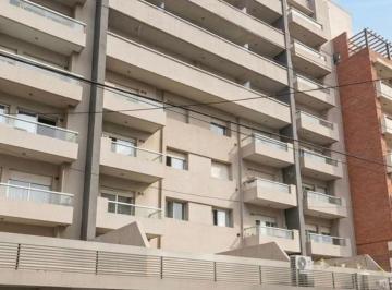 Departamento · 43m² · 2 Ambientes · 1 Cochera · Departamento en Venta 2 Ambientes con Balcón en Castelar