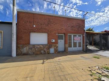 Casa · 130m² · 2 Dormitorios · Casa en San Juan Al 2700