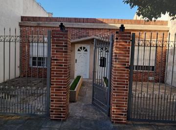 Casa de 6 ambientes, Lanús · Terreno Dividido en 2 PH. Lanús Oeste