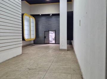 Local comercial · 76m² · 3 Ambientes · Local con Deposito en El Centro