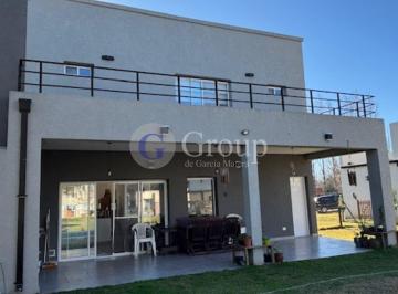 Casa · 167m² · 6 Ambientes · 1 Cochera · Casa en Venta en Lagoon Pilar con Pileta