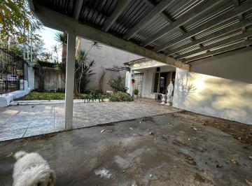 Terreno · 95m² · Lote de 10x30, Posee 2 Propiedades Para Remodelar!