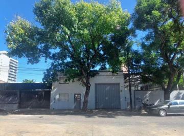 Bodega-Galpón de 6 ambientes, Rosario · Galpón / Depósito con Ingreso Vehicular en Alquiler. Excelente Ubicación - Barrio Lourdes