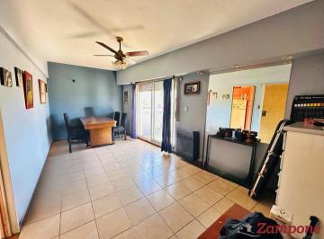 Departamento · 59m² · 4 Ambientes · 1 Cochera · Departamento de 4 Amb Al Frente en Caballito