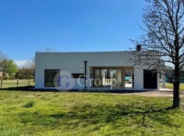 Casa · 138m² · 4 Ambientes · 1 Cochera · Casa en Venta en Los Alcanfores, Pilar